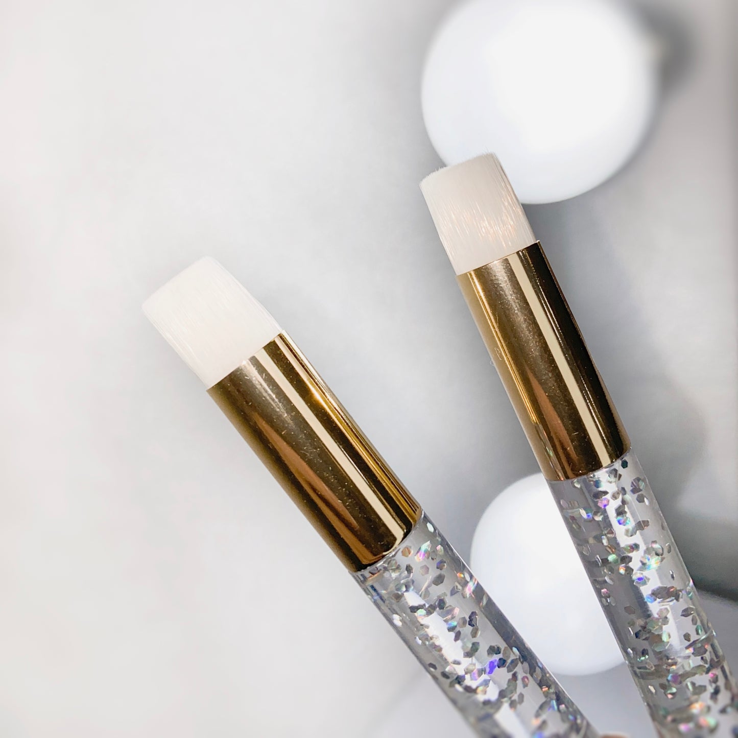 Eyelash washing brush