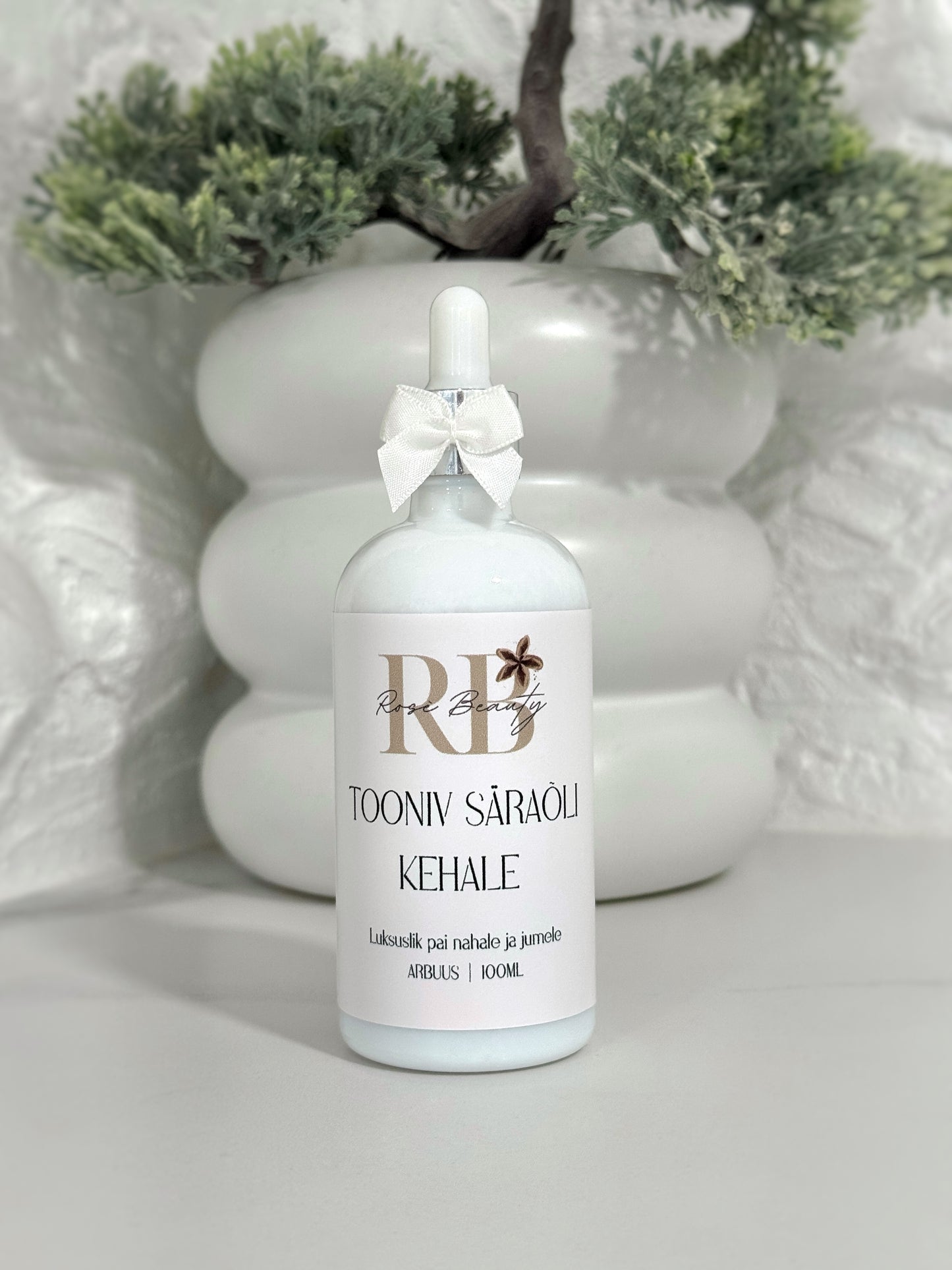 Gently toning Shimmering body oil✨
